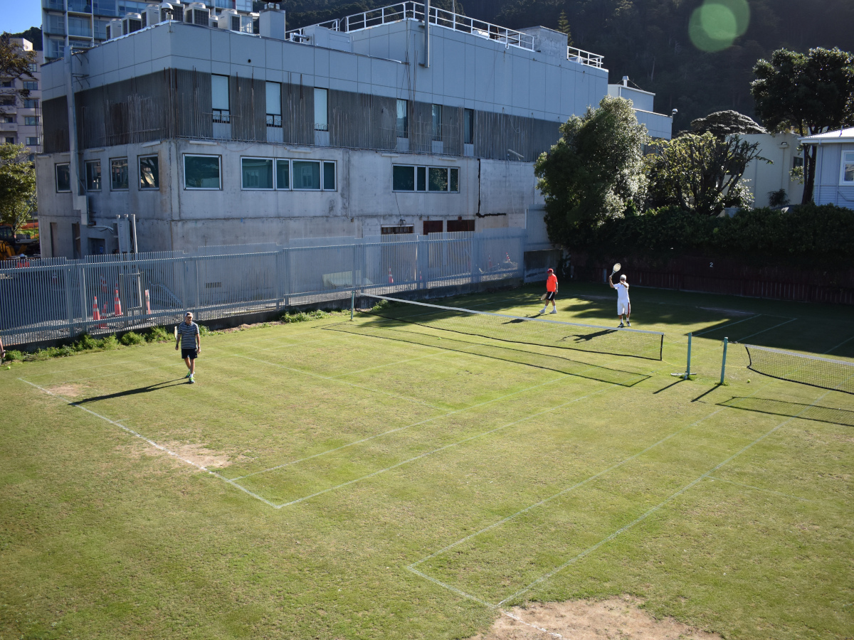 2x grass courts